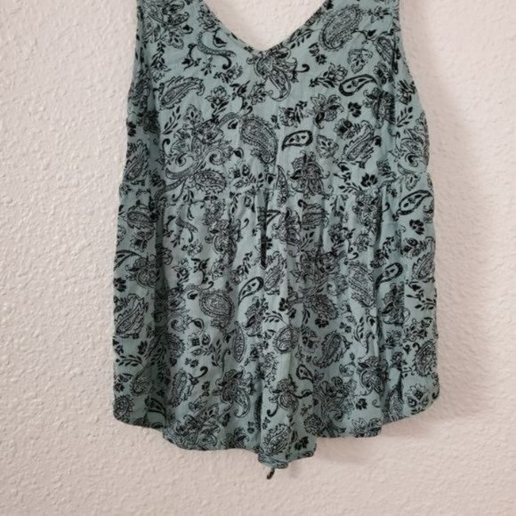 Torrid Mint Paisley Gauze Lace Up Open Back Top Torrid Size 0 - Picture 2 of 6